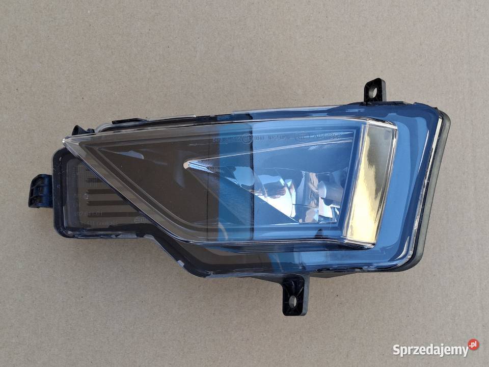 VW GOLF SPORTSVAN HALOGEN PRZECIWMGIELNY LEWY osobowe
