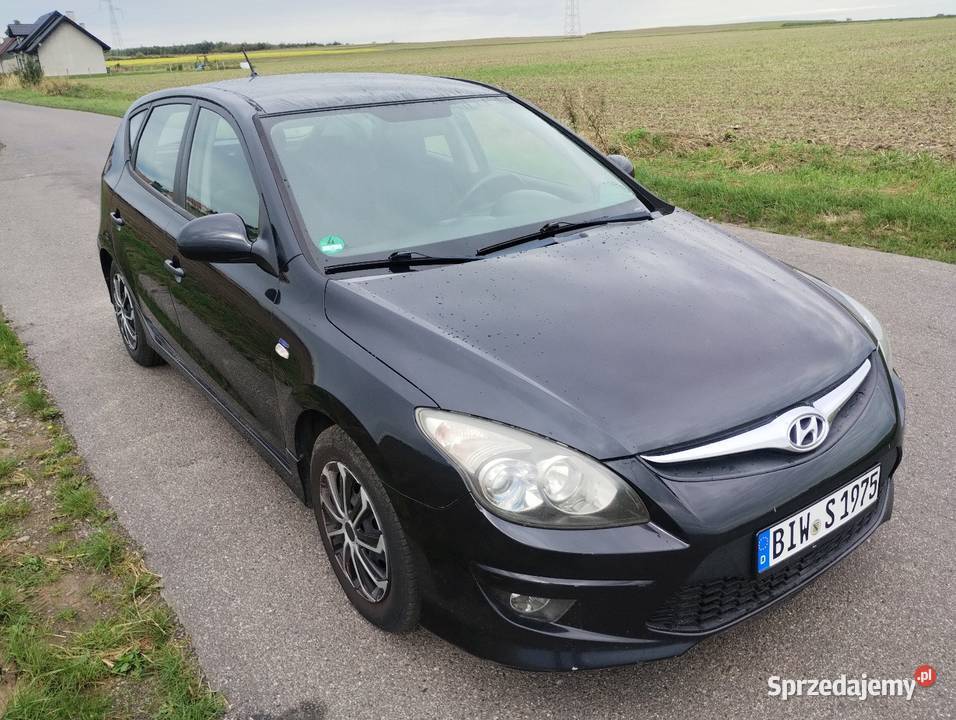Hyundai i30 14 benzyna 2011 przebieg 168 Świdnica Polska sprzedam