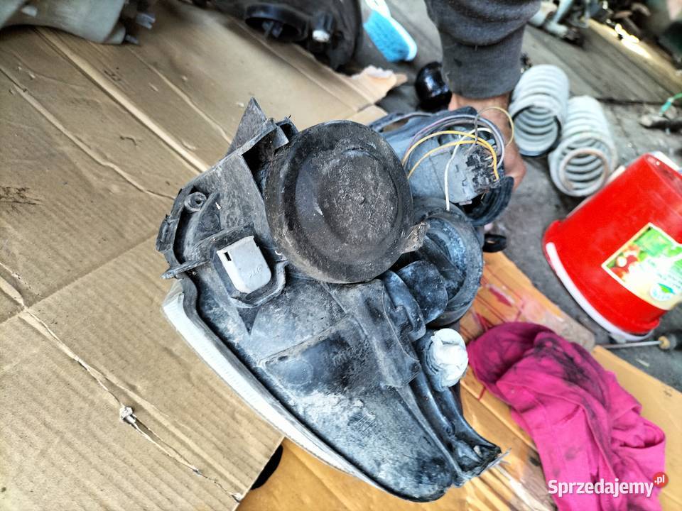 Opel Corsa C LAMPA PRZÓD PRZEDNIA PRAWA 89302125 lampy przednie Kamień-Kolonia