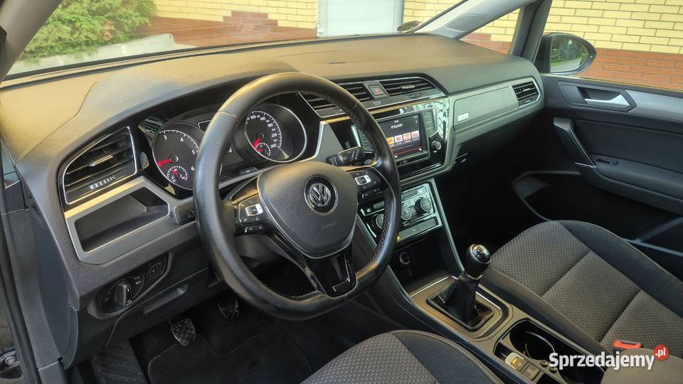 Volkswagen Touran 16 TDi 110 7 Foteli Radar Alu czarny