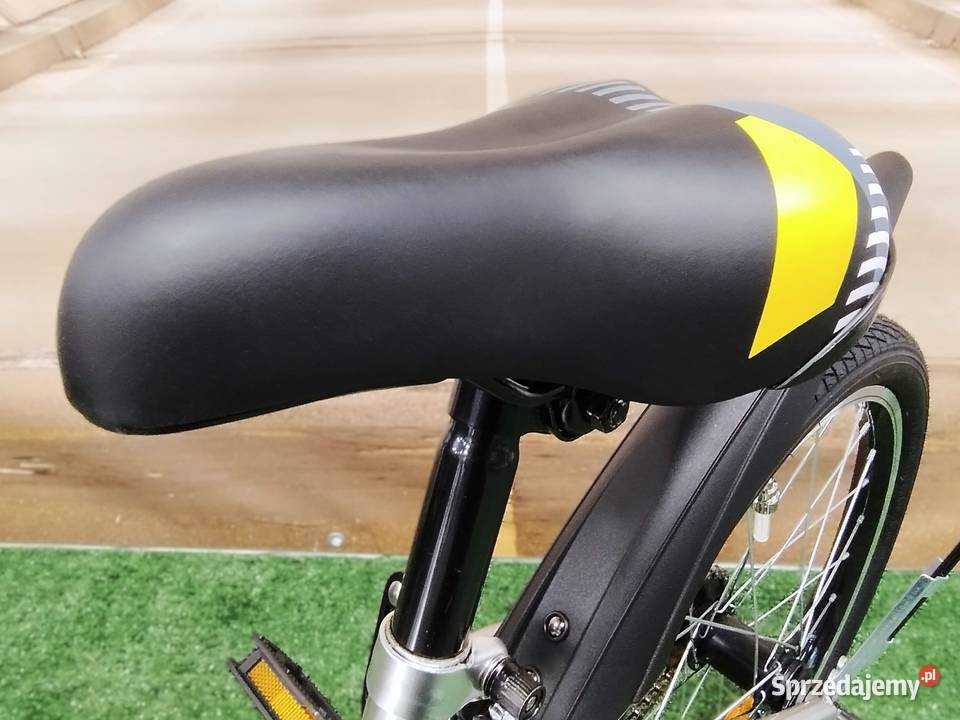 Rower dziecięcy chłopca RACE koło 20 chorągiewka