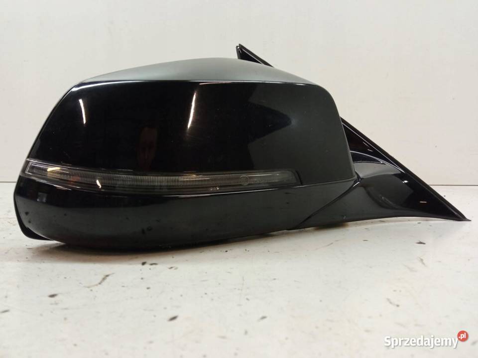 LUSTERKO PRAWE 7PIN EUROPA LIFT CZARNE Bmw Seria Rok produkcji 2016