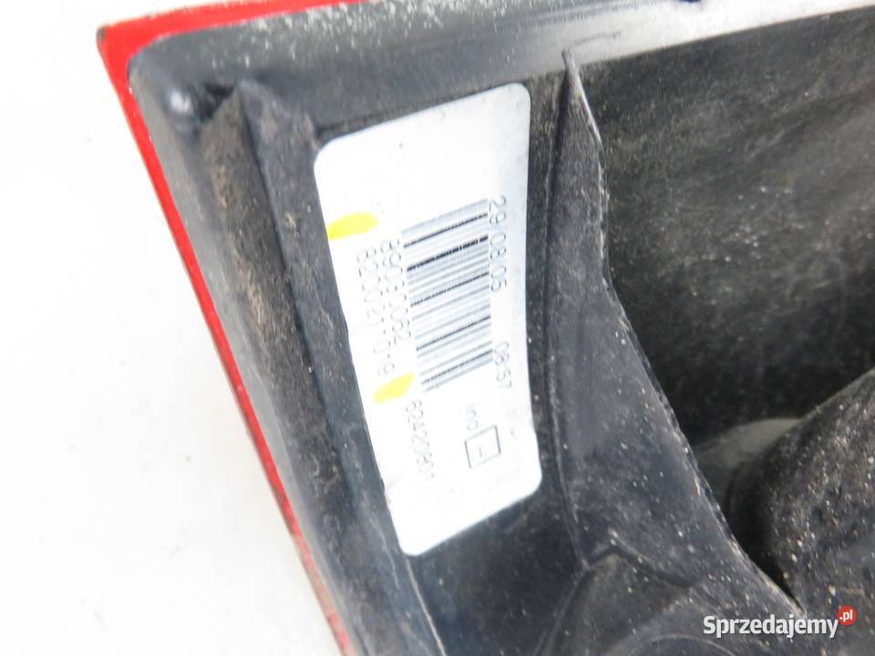 LAMPA PRAWA TYLNA DACIA LOGAN 8200211019 małopolskie