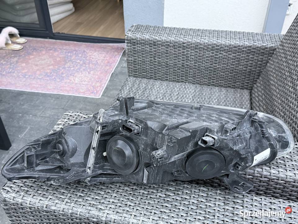 Lampa przednia Renault Megane III Lampy przednie Poznań