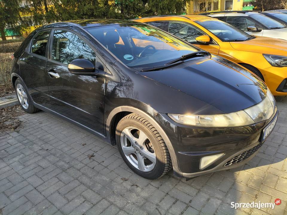 Sprzedam Honda Civic Ufo VIII 2009 14 benzyna elektryczne lusterka Łęczna sprzedam
