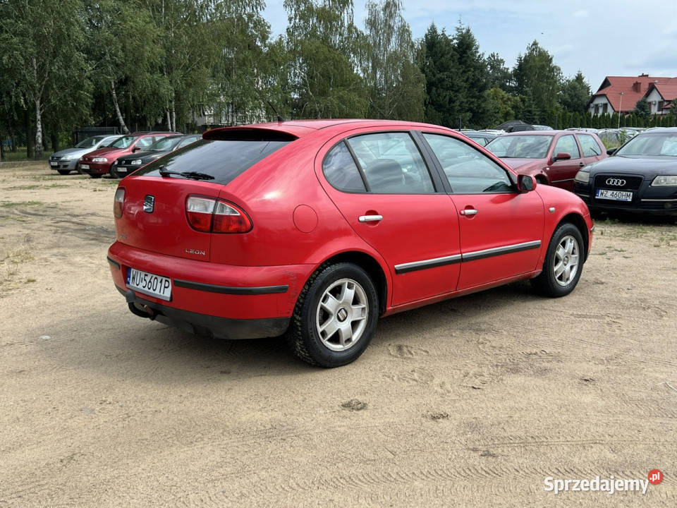 Seat Leon 16 Benzyna 2000r Z Hakiem i sprzedam