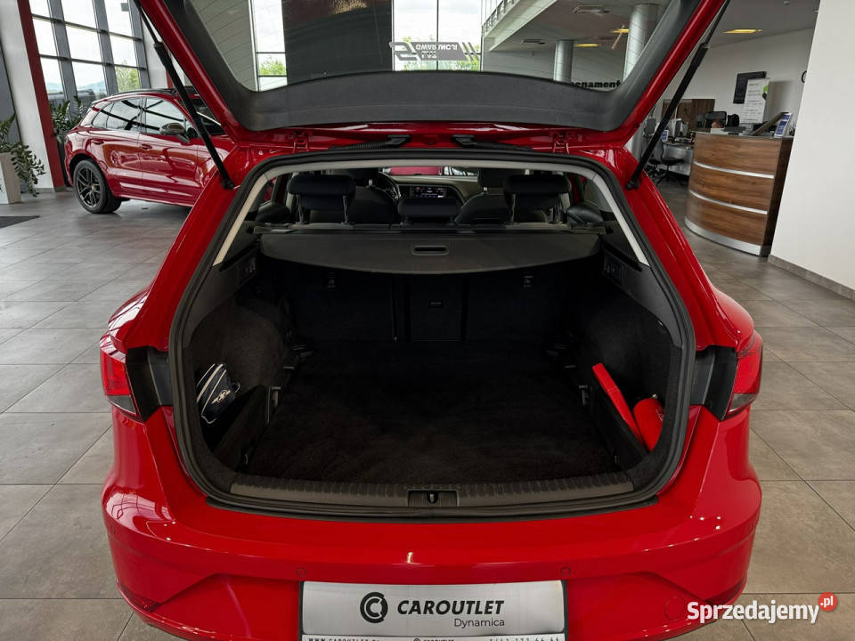 Seat Leon ST Style 16TDI 115 M5 20192020 r salon Leon Myślenice sprzedam