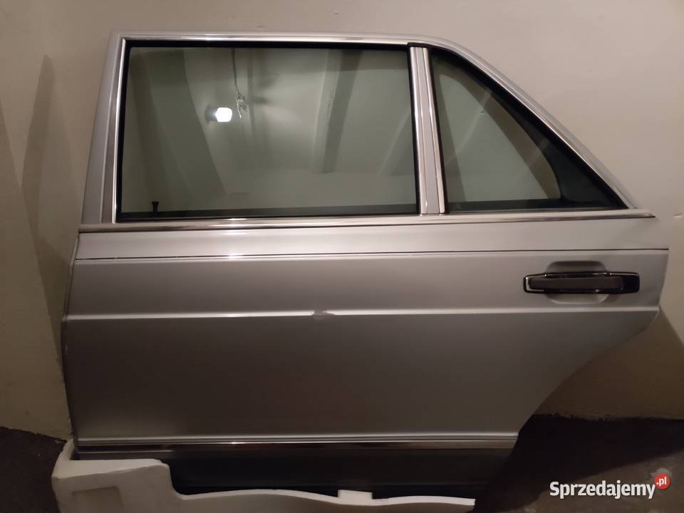 Części Mercedes w 126 SEL Maska przednia Rok produkcji 1983 Słupsk