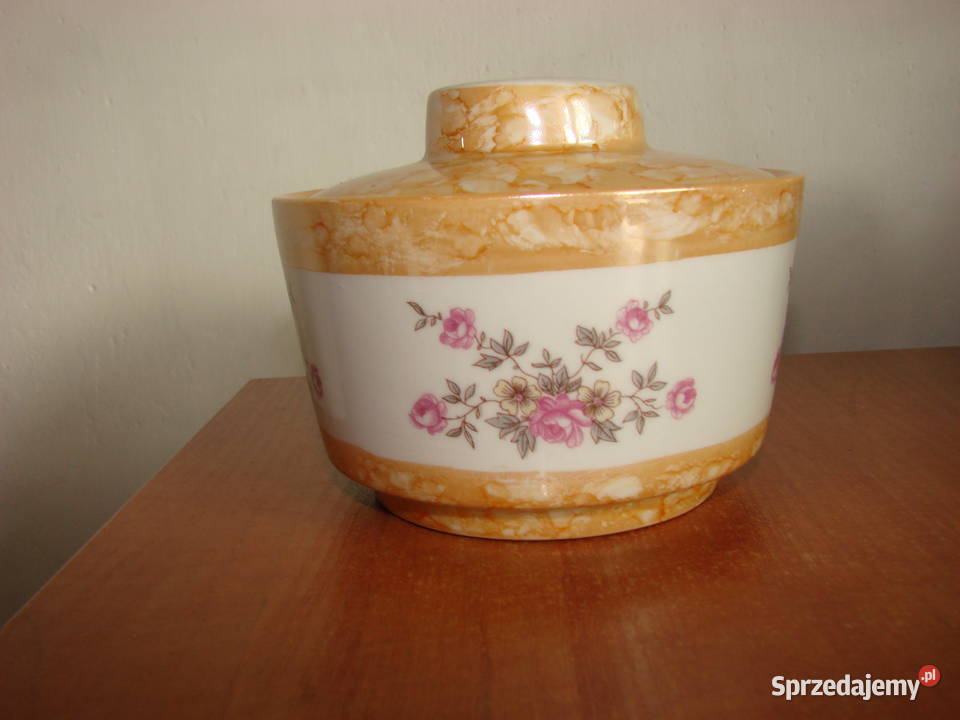 Lubiana porcelanowy pojemnik sprzedam