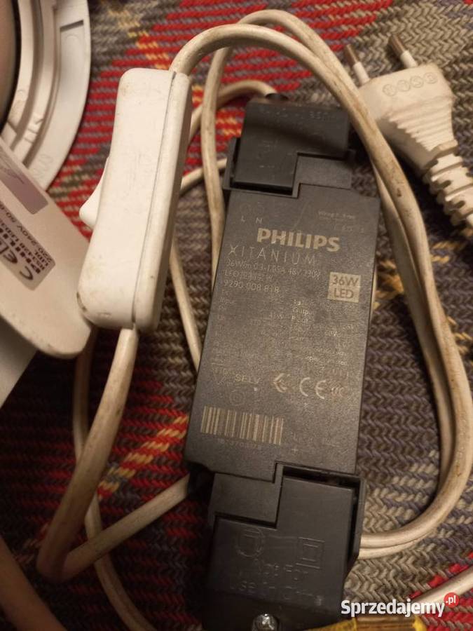 Sprzedam oszczedna lampa obrotowa sufitowa biała Grajewo