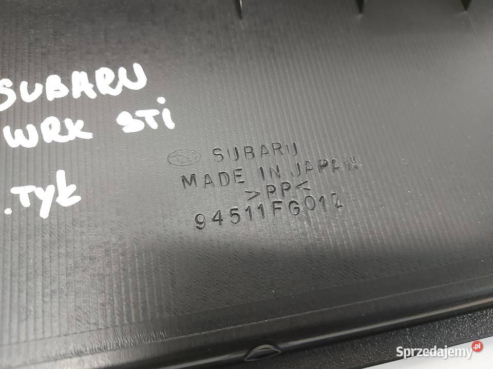Subaru WRX STI 2015r osłona pasa na pas tylny