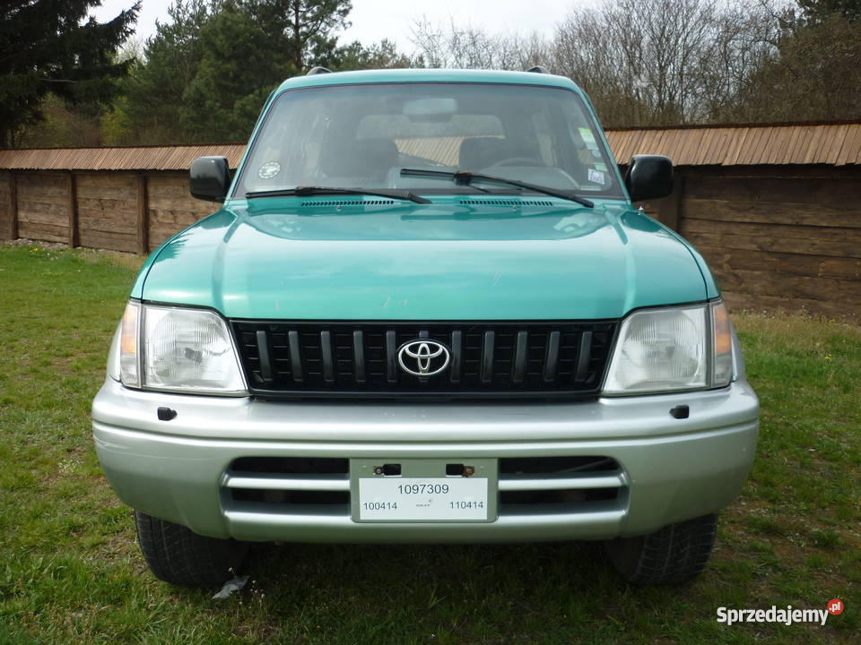 13 700 TOYOTA LAND CRUISER KZJ90 4x4 30 TD 125 D Tokarnia