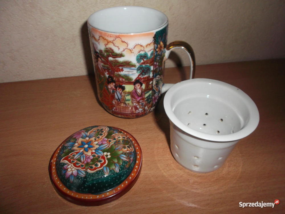 Porcelanowy chiński kubek z zaparzaczem Czersk