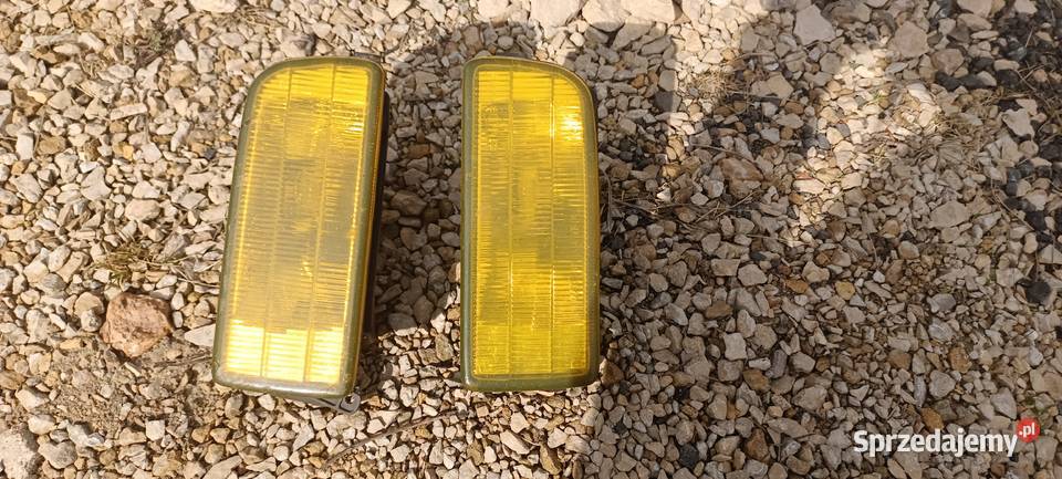 Halogeny BMW E36 oklejone zółtą folią Piasek