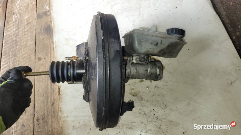 Serwo hamulcowe Renault Laguna II 8200001575A osobowe mazowieckie Łagów