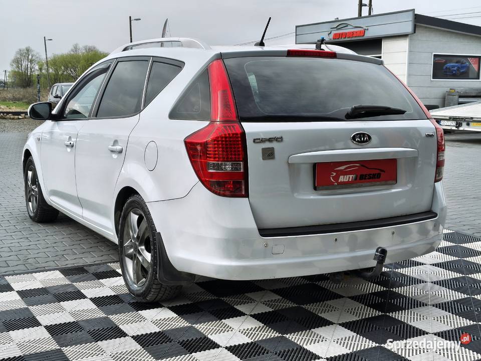 Kia Ceed Zarejestrowana Sprawna Stan Rok produkcji 2011 podkarpackie Zarszyn