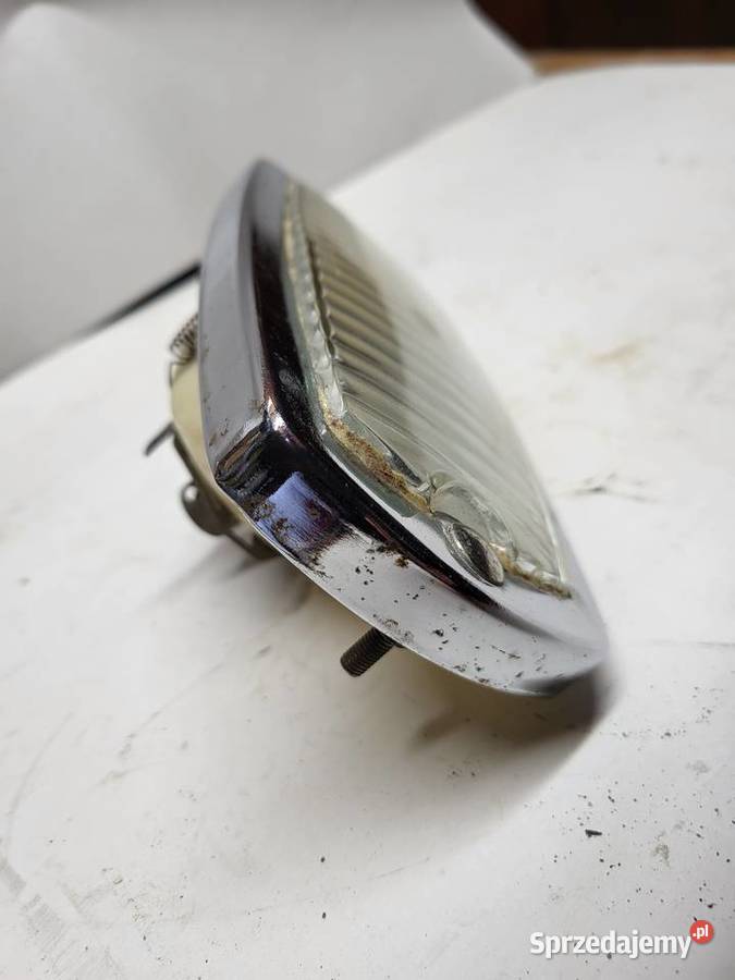 Fiat 125 Warszawa 223 224 fabrycznie nowa lampka Rok produkcji 1984 Motoryzacja Chodzież