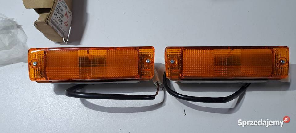 Nowe kierunkowskazy przednie VW Santana Passat Luzino