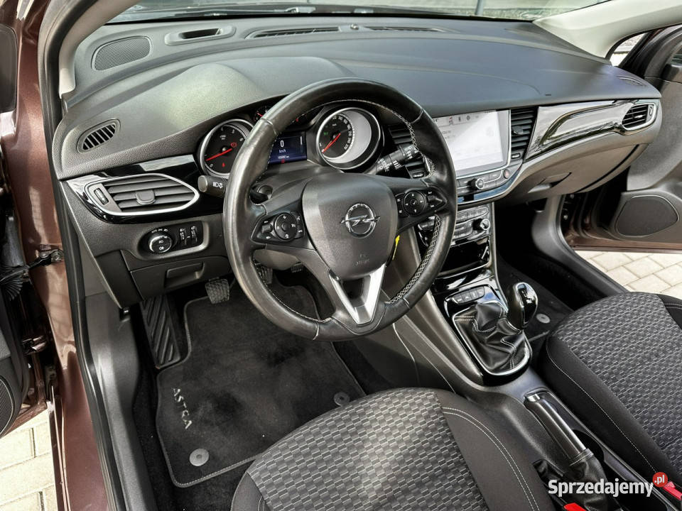 Opel Astra Kamera Grzane foteleKierownica Navi światła do jazdy dziennej Kąty Opolskie