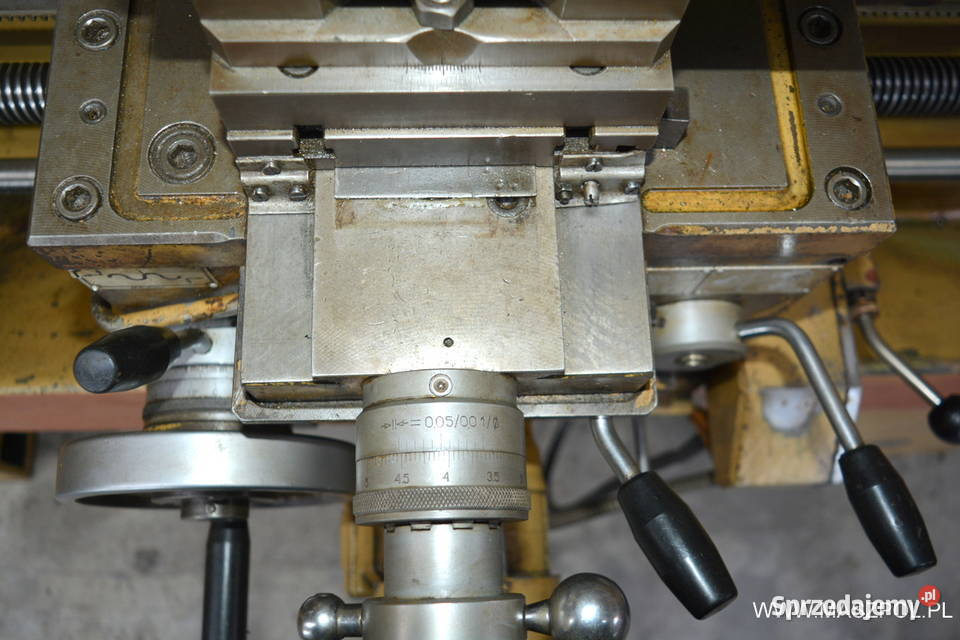 Tokarka uniwersalna TUM 35 D1 x 1000 FAMOT