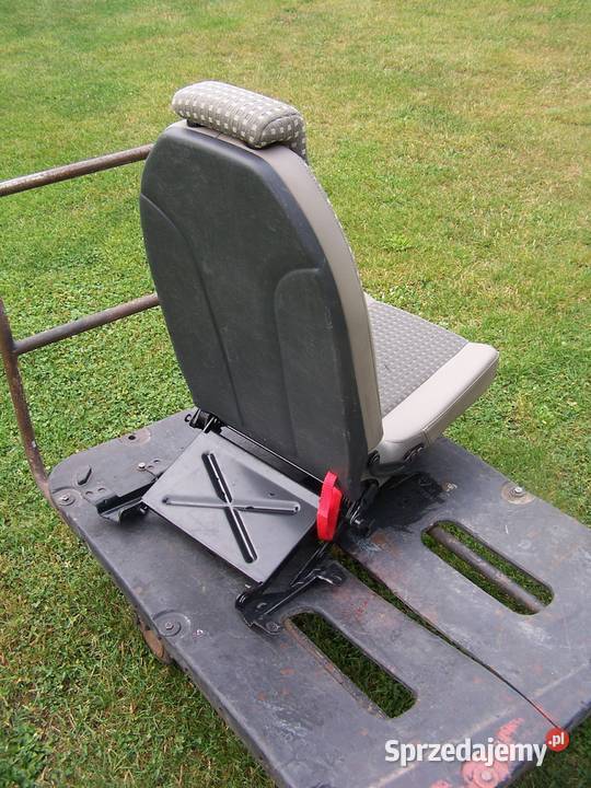 fotel siedzenie trzeci rząd scenik II łódzkie Rozprza