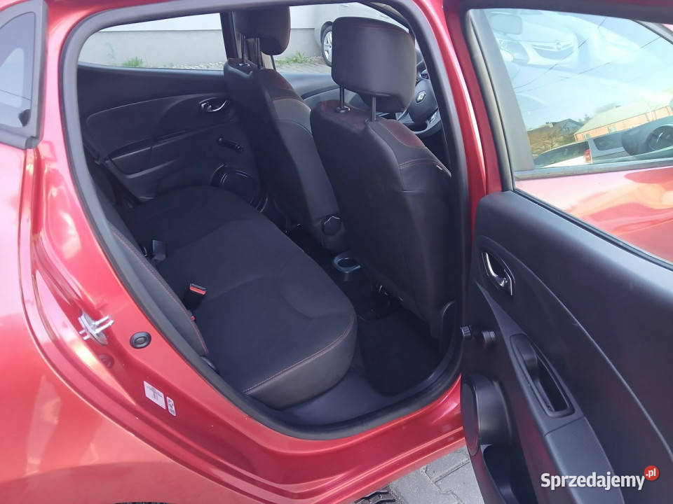 Renault Clio 12i klima elektryka tempomat lakier metallic
