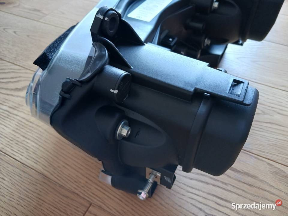 Ducati 848 1098 1198 reflektor lampa przód sprzedam
