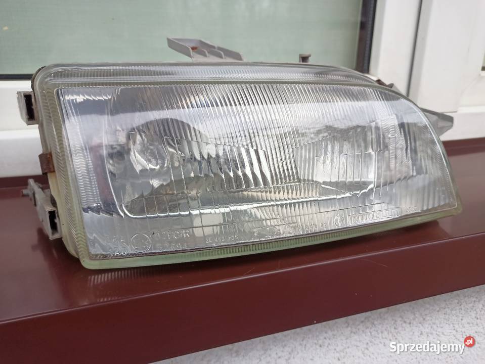 Fiat Punto 1 I lampa przednia prawa reflektor osobowe Sieradz
