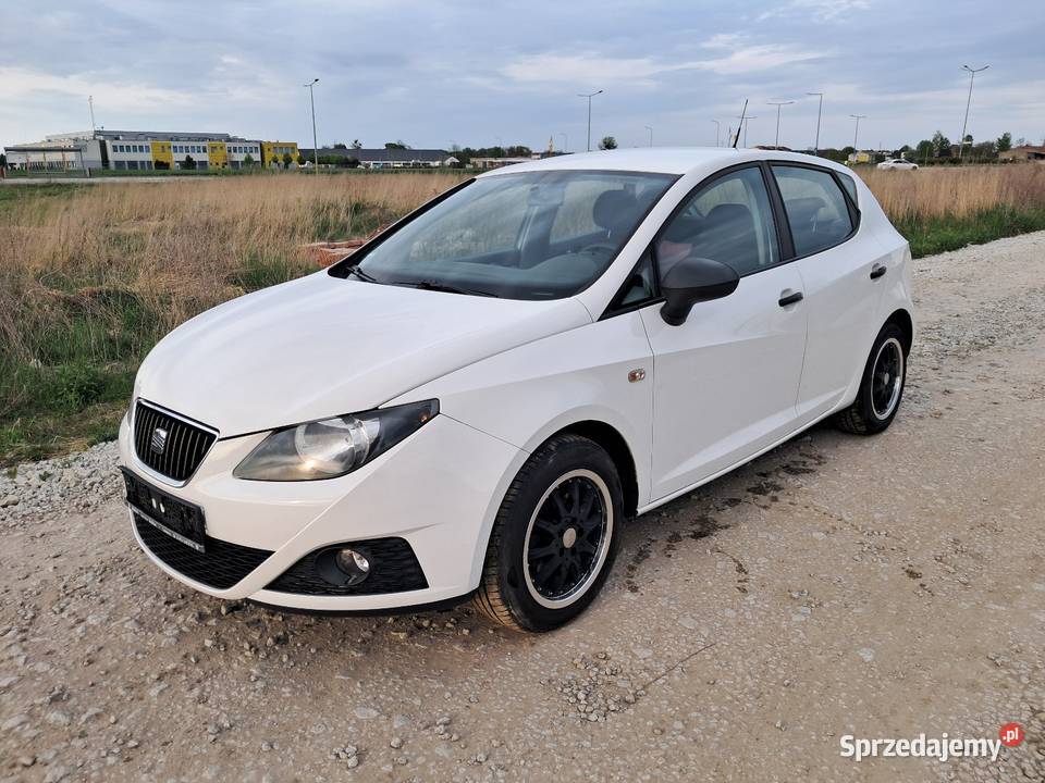 Seat Ibiza 12 Benzyna MPI Alus Klima autoalarm Poznań