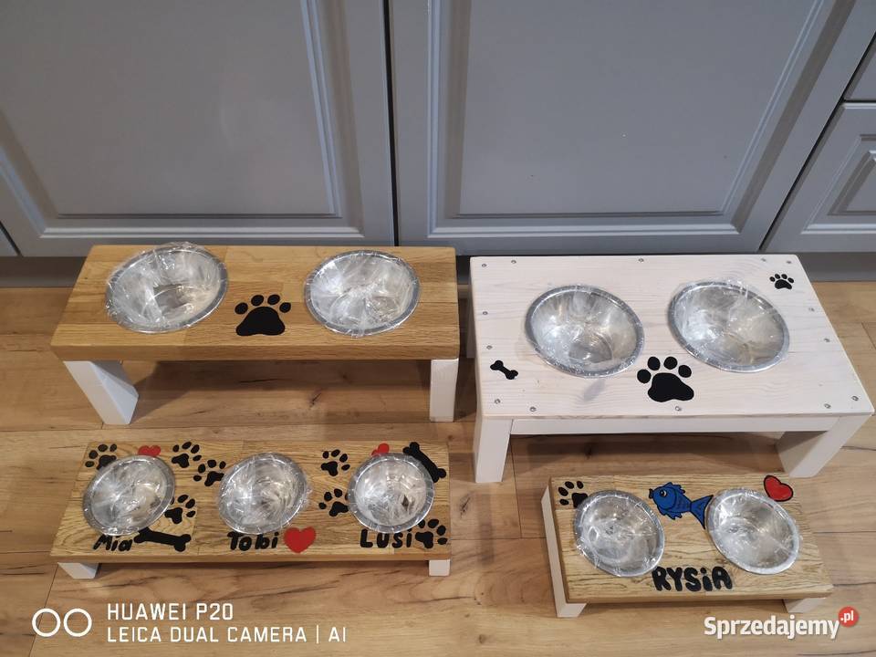 Stojaczek na miski psa kota