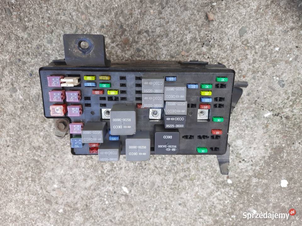 Skrzynka bezpieczników 912203A002 Hyundai Trajet Skrzynki bezpieczników Radłów