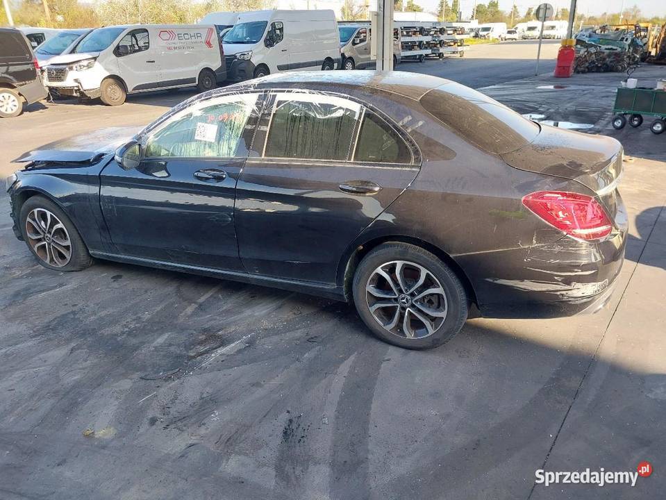 Mercedes C klasa 2021 przebieg 25 1600cm3 Bzianka