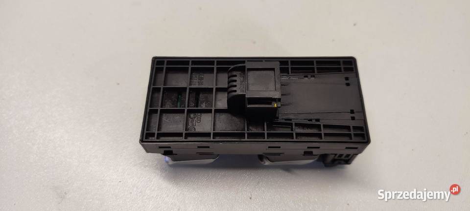 AUDI Q3 8U PRZEŁĄCZNIK SZYB 4G0959851 osobowe Panele sterowania, przełączniki sprzedam