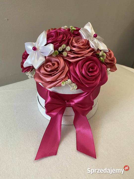 Box róż ze wstążki idealny na prezent Dąbrowa Górnicza