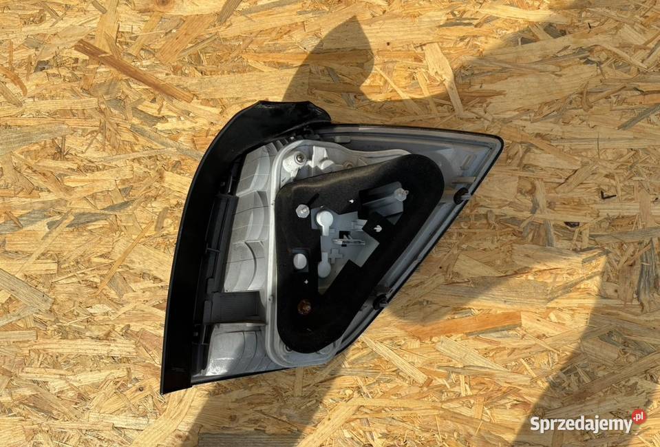 TYLNA LAMPA LEWA Opel Astra H III LIFT KOMBI lewe Międzychód