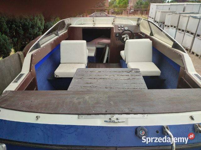 KADŁUB ŁODZ BAYLINER 1950 50V8 230 zarejestrow w Września