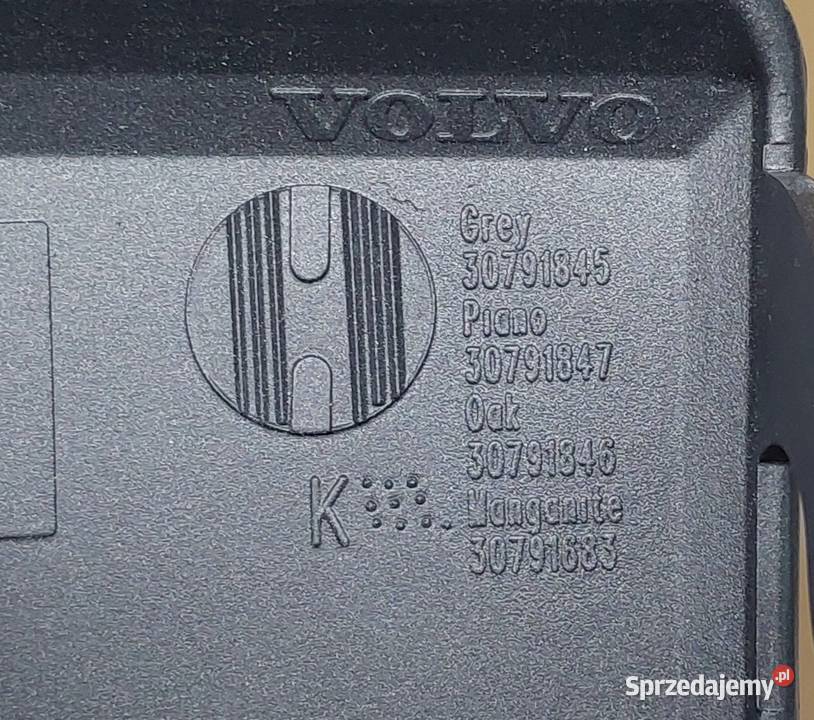 POKRYWA KLAPKA SCHOWKA PIANO VOLVO XC90 I osobowe Mielęcin