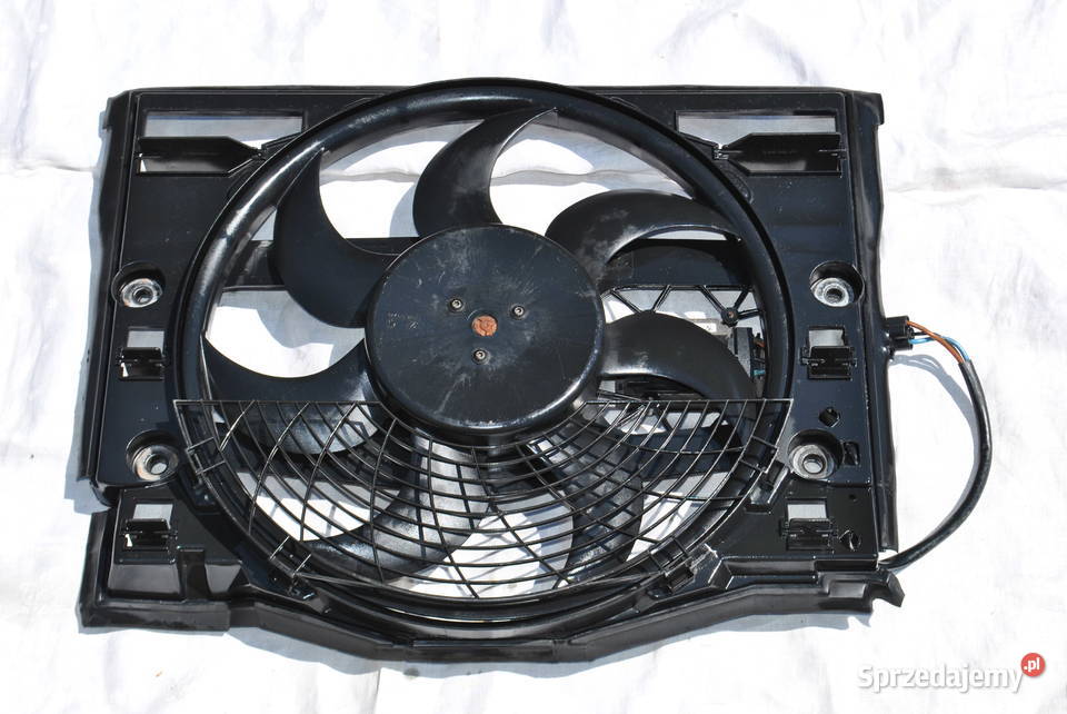 Wentylator skraplacza klimatyzacji BMW E46 Układ chłodzenia Części Poręba