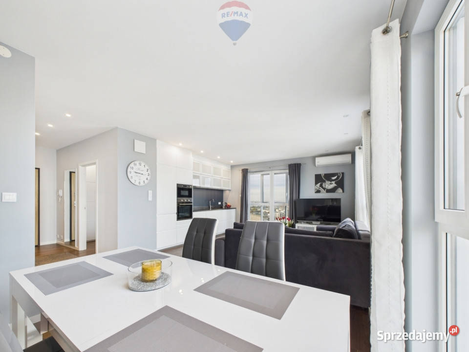 Apartament 2pokojowy w chmurach 16 piętro Warszawa sprzedam