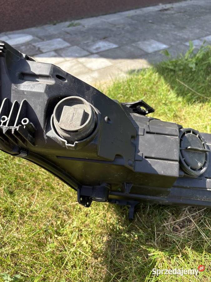 audi a4b9 lampa przednia prawa 8w0941006b Białystok