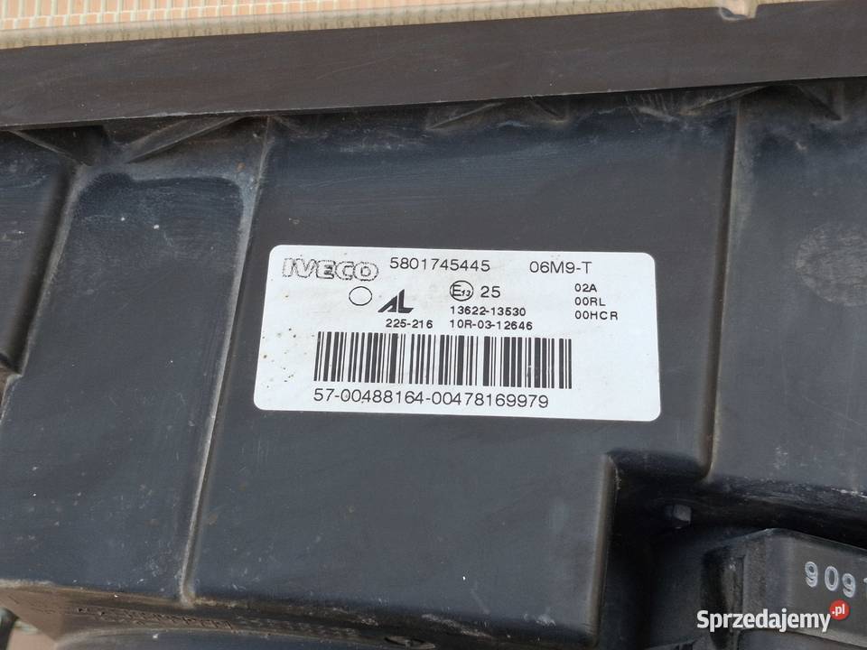 IVECO STRALIS HIWAY EUROCARGO REFLEKTOR LEWY H7 Bieleń