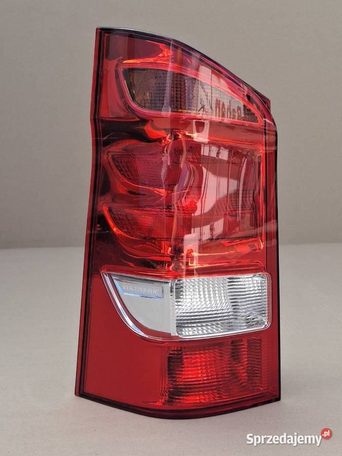 MERCEDES VITO VKLASA W447 LAMPA LEWY TYŁ LEWA osobowe
