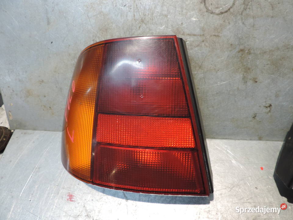 LAMPA TYLNA LEWA VW POLO III CLASSIC