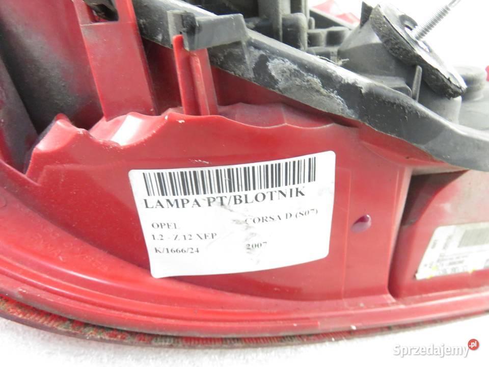 LAMPA PRAWA TYLNA OPEL CORSA D 13186351