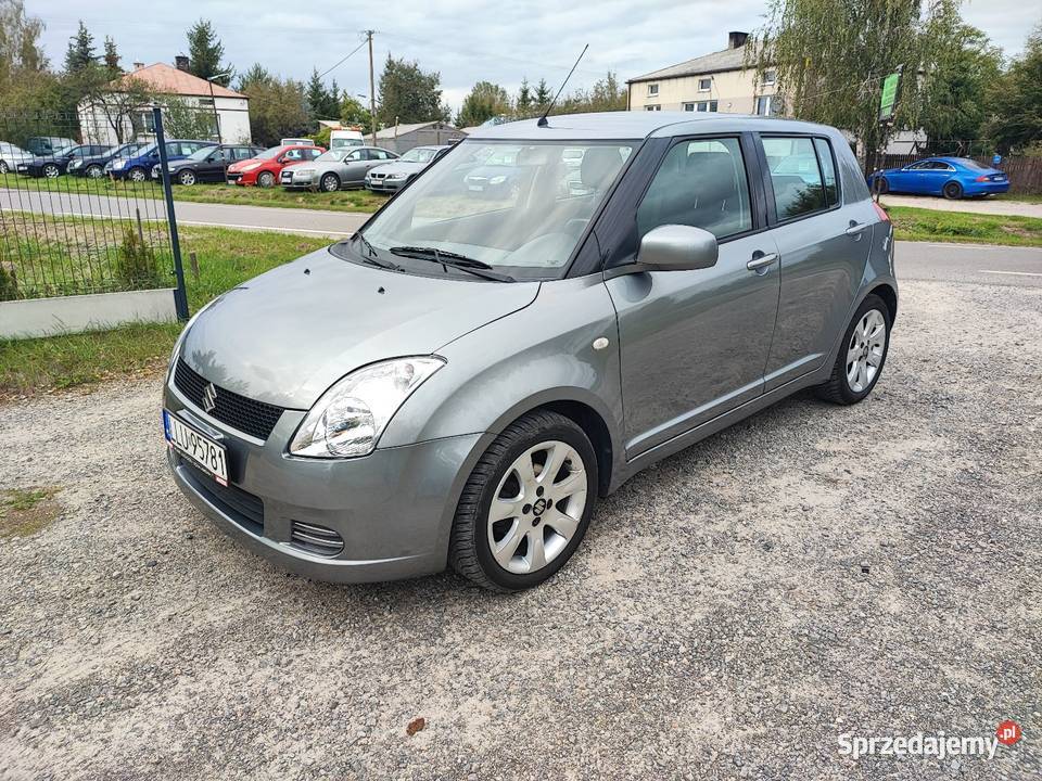 Suzuki Swift 15 benzyna Kozłówka sprzedam