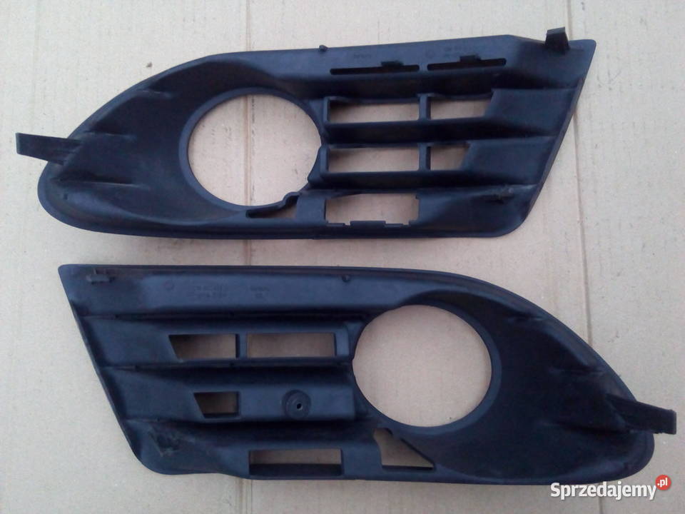 Kratka ramka obudowa halogenu lewa prawa VW Golf Koszalin