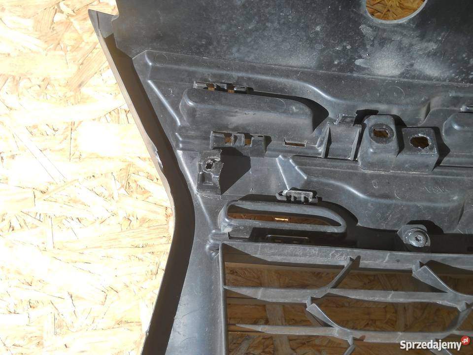 DACIA DUSTER LIFT ATRAPA GRILL osobowe dolnośląskie Siechnice