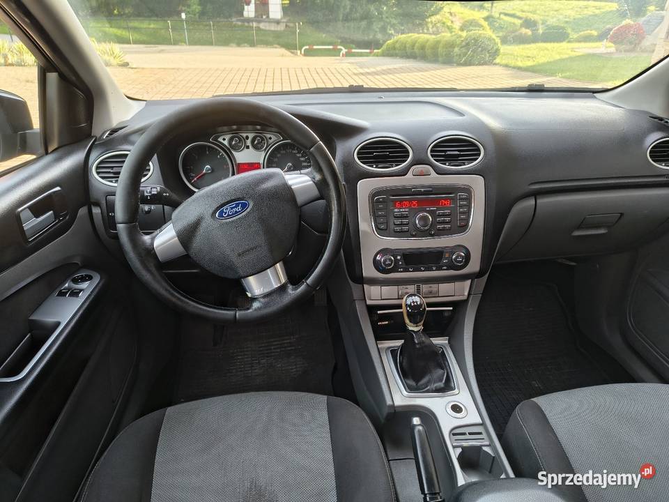 Ford Focus sedan lift Sedan / Limuzyna Focus Bistuszowa