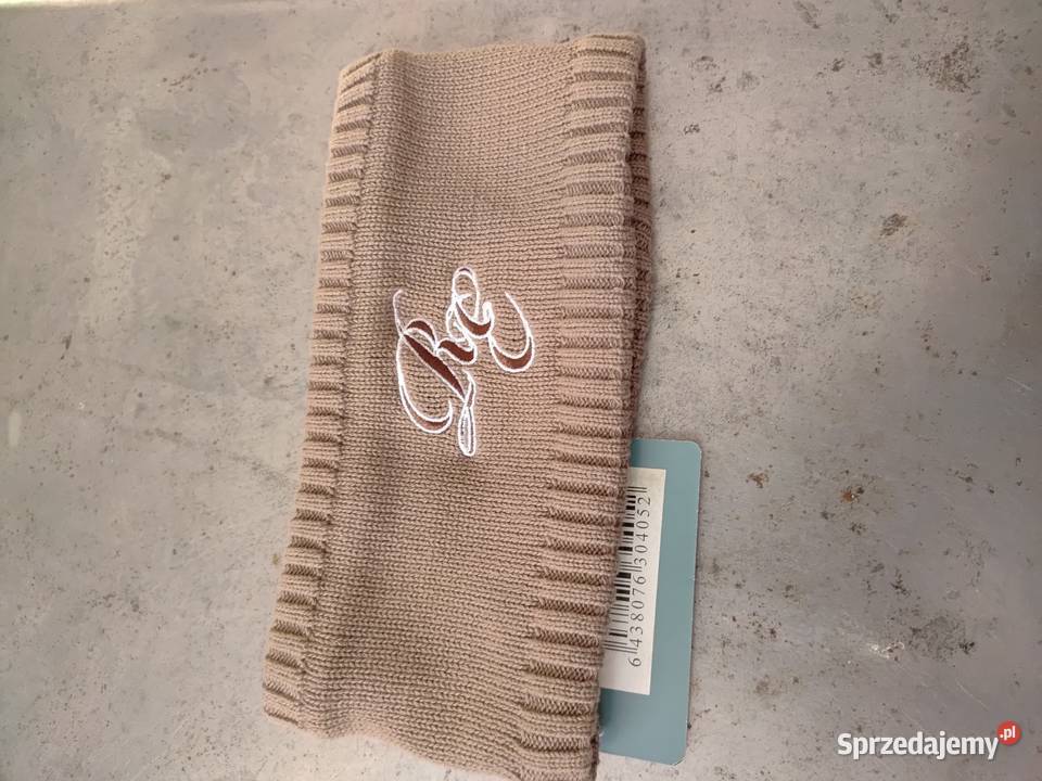 OPASKA Z HAFTEM NA GŁOWĘ BEŻOWA Nakrycia głowy Kazanów