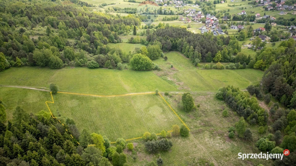 DZIAŁKA Z WIDOKIEM NA BABIĄ GÓRĘ utwardzona Krzeszów